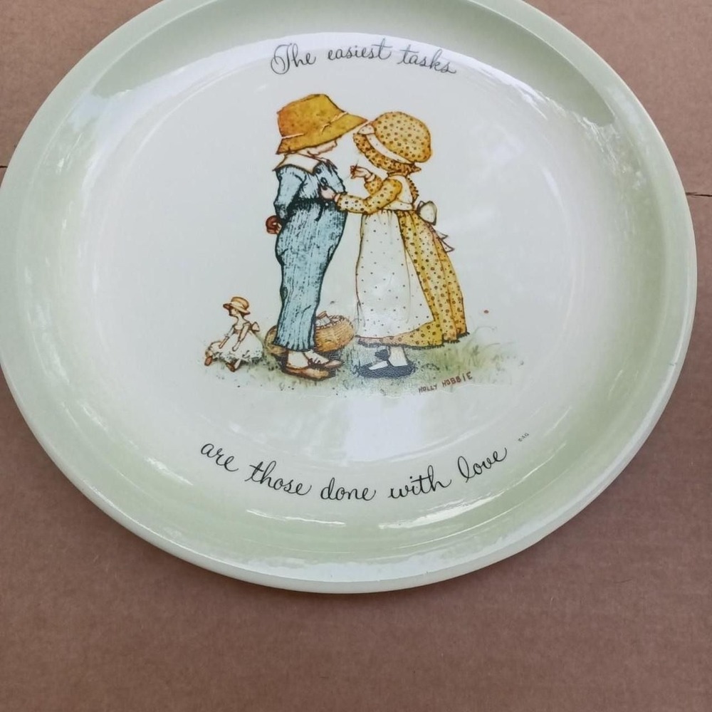 Holly Hobbie porcelain collector plate dated 1972. Made in the USA
